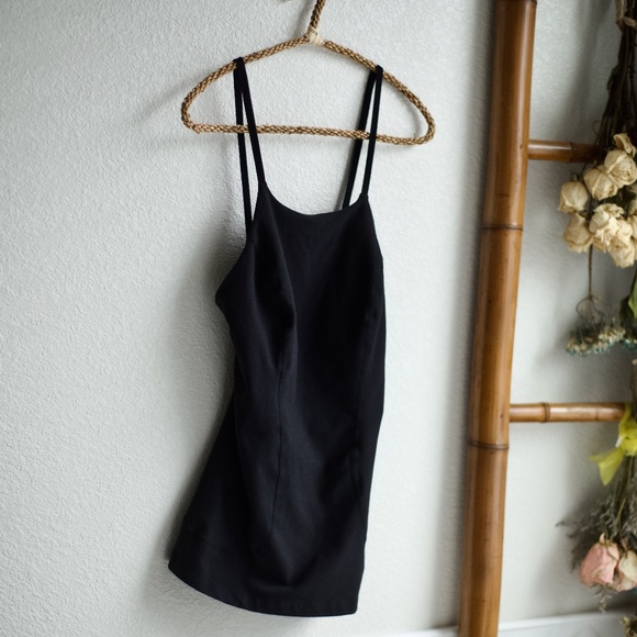 Beyond Yoga's Side Panel Black Workout Cami XS - Picture 2 of 6
